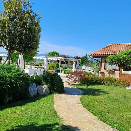 Фермерский дом La Collina Dei Cavalieri Belvedere Ostrense